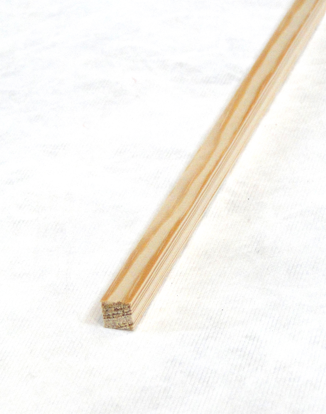 Nova Hobbyliste nr. 212 Fyr - 15x15x3000mm