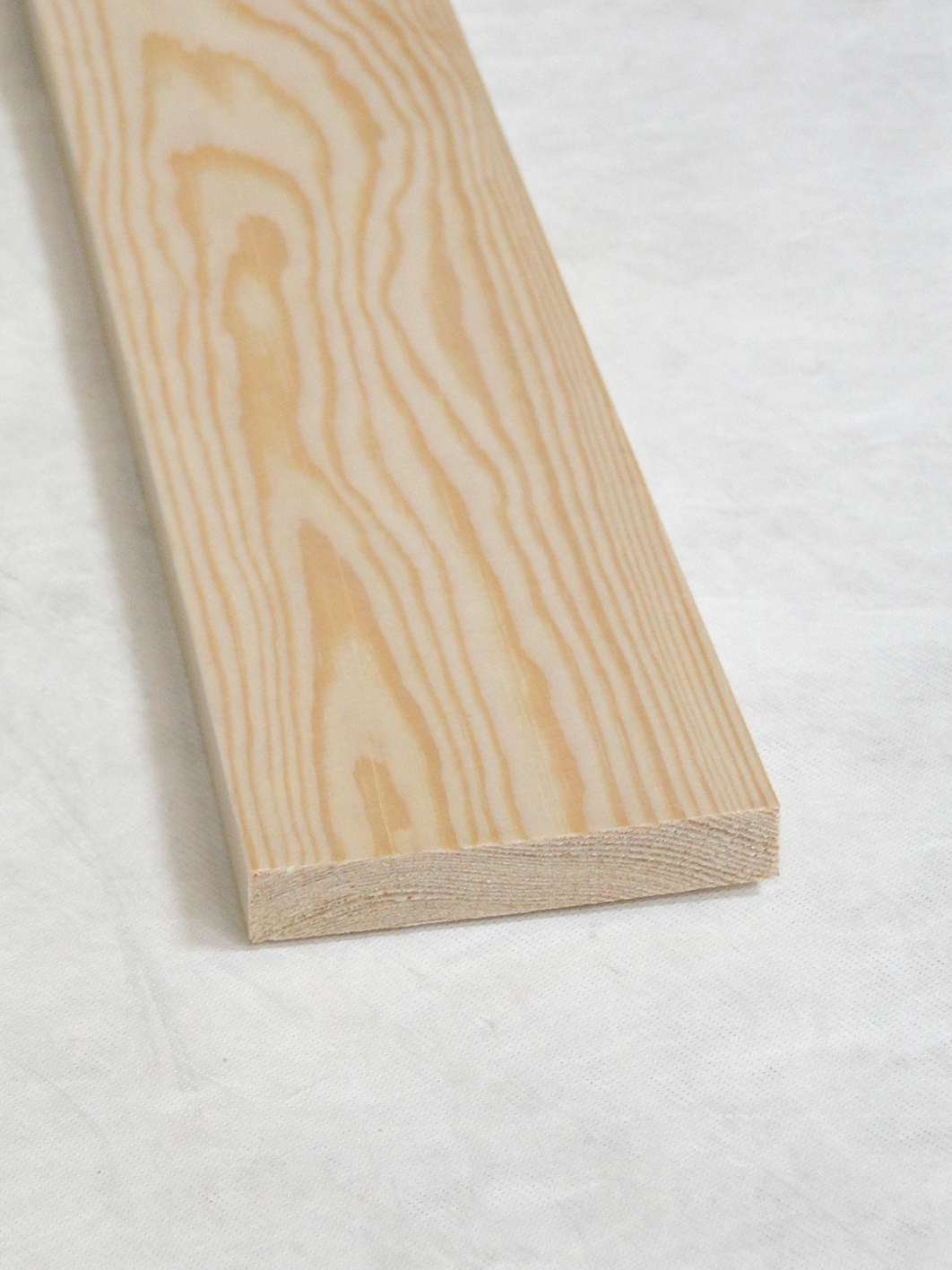 Nova Forrammetræ nr. 244 Fyr - 15x91x4200mm 