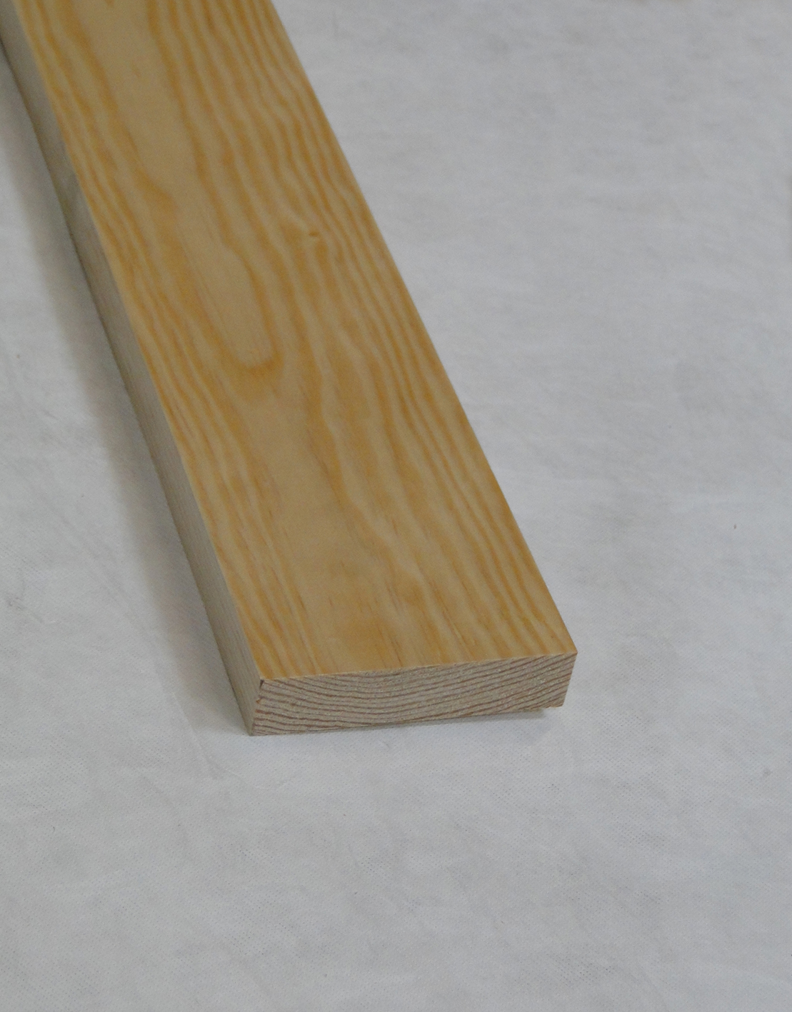 Nova Forrammetræ nr. 253 Fyr - 21x91x3000mm