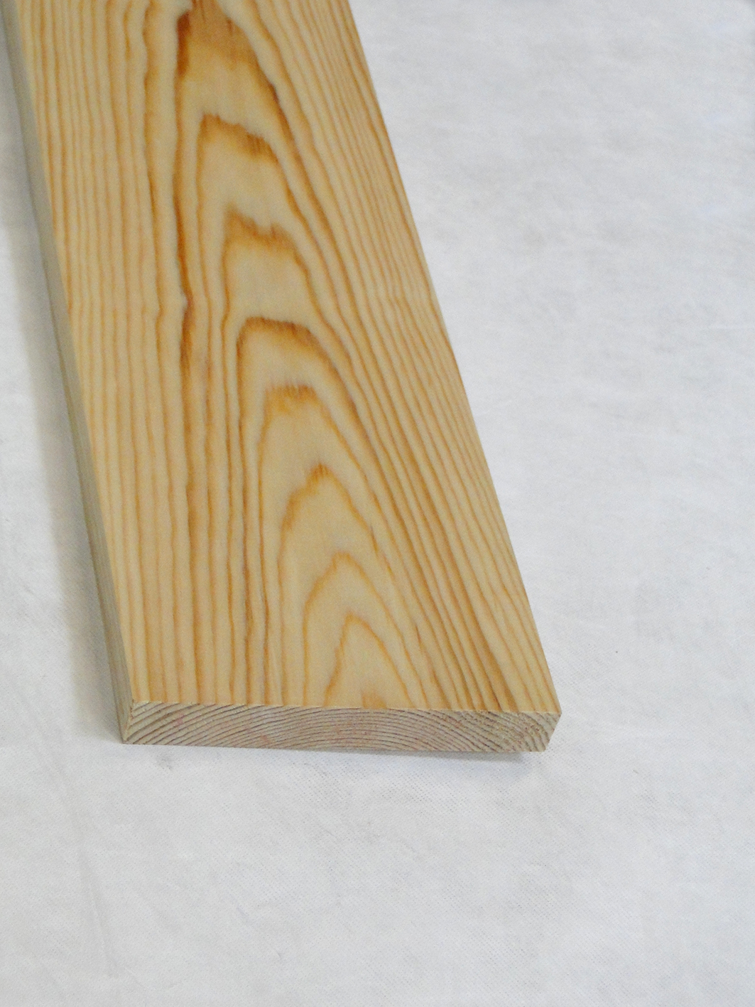 Nova Forrammetræ nr. 255 Fyr - 20x140x4200mm