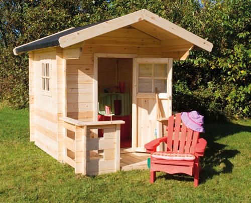 PLUS Byg Selv Legehus i Træ med Terrasse