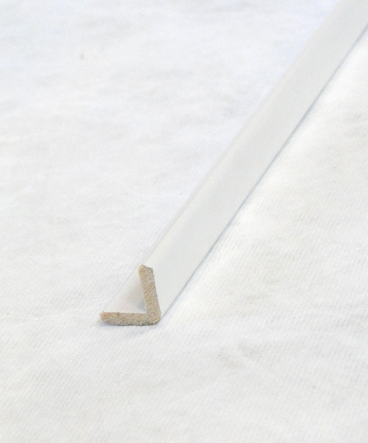 Nova Hjørneliste nr. 21 Hvid - 31x31x3000mm