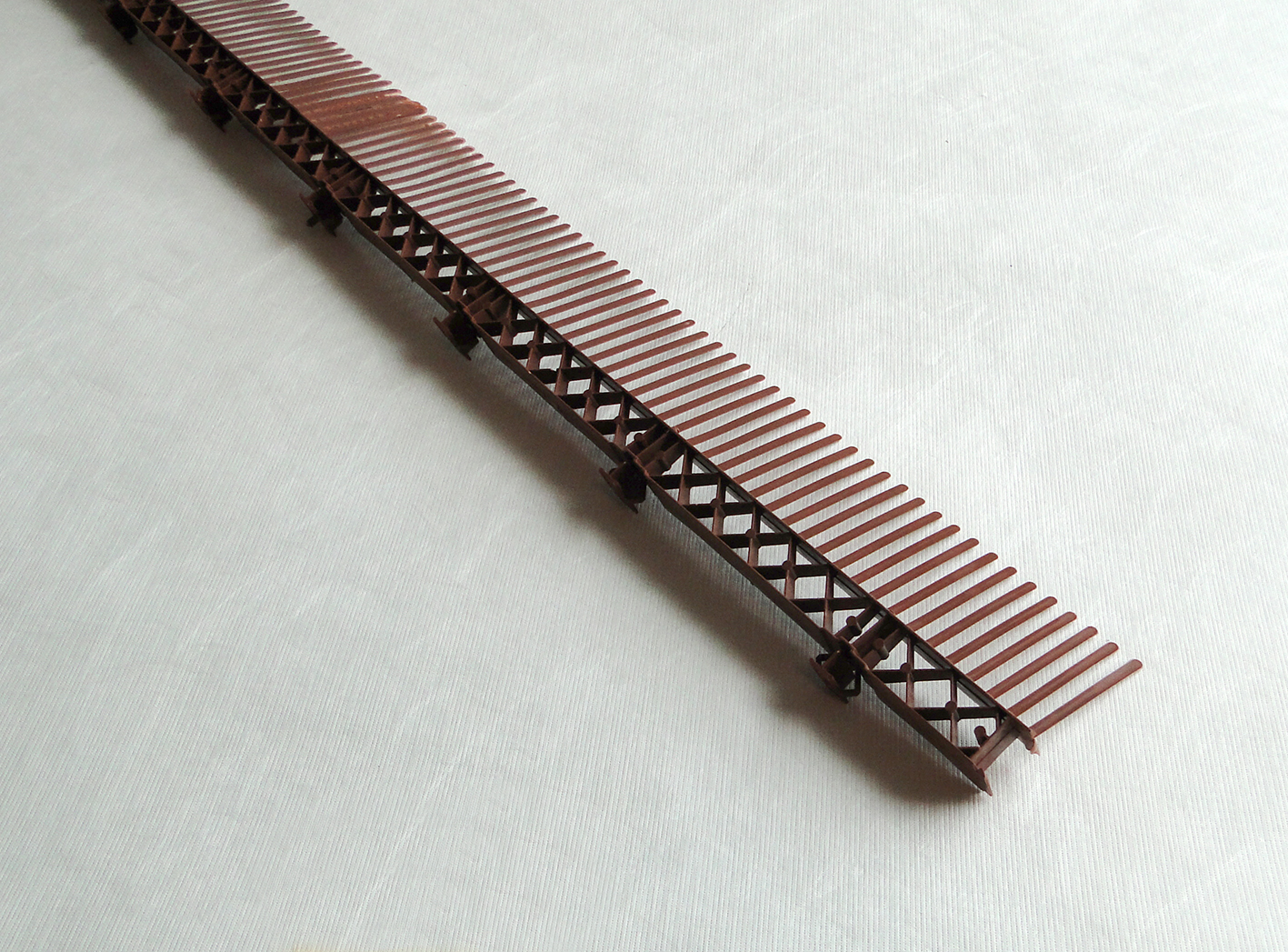 Profi Fuglegitter m/vent. Rød - 55x1000mm