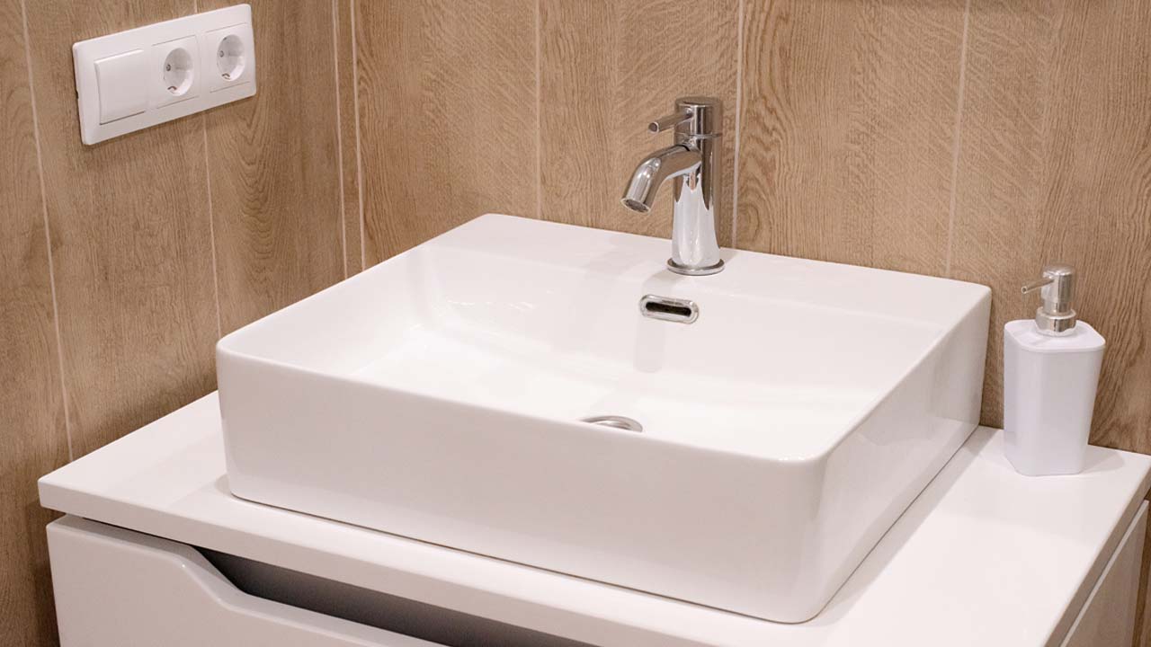 Vandfast birketræsfiner til badeværelse