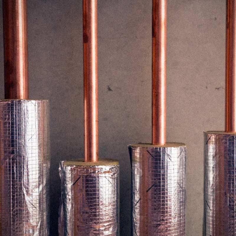 Rørskåle og rørisolering af varmvandsrør