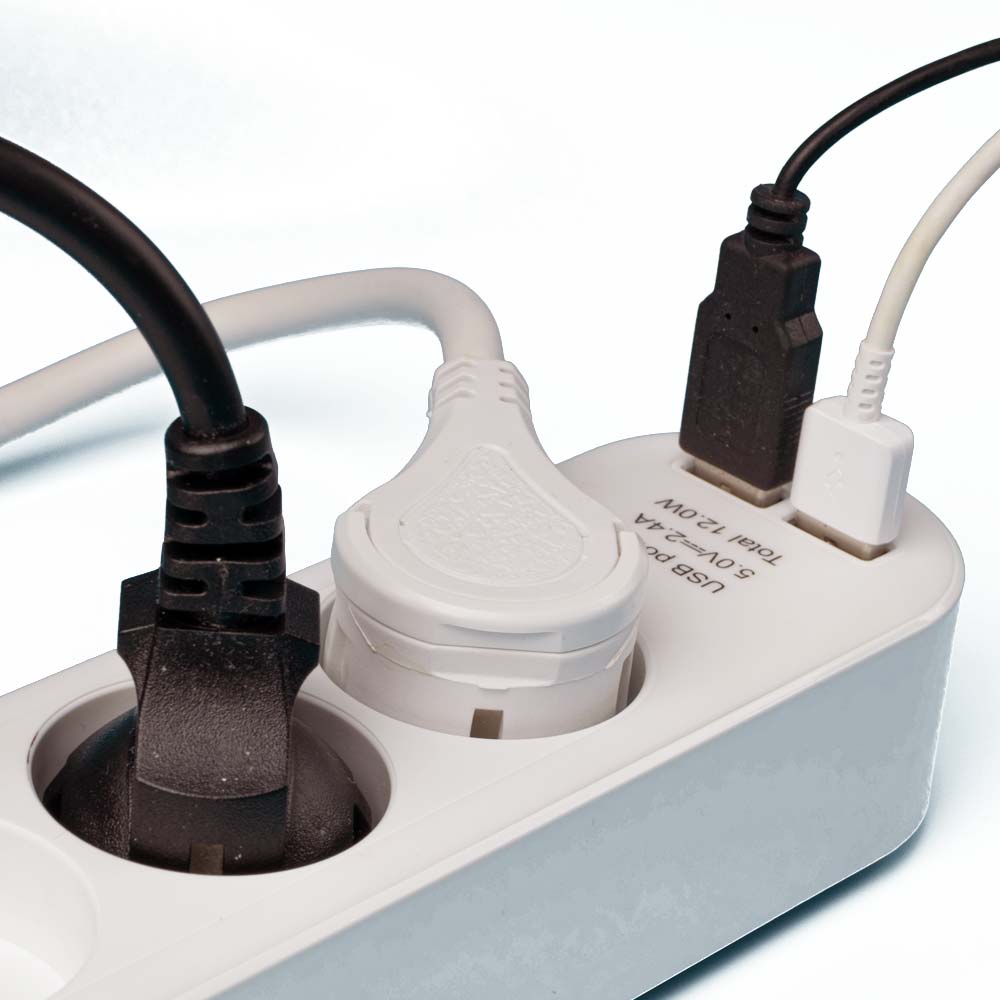 Stikdåse med forlængerledning