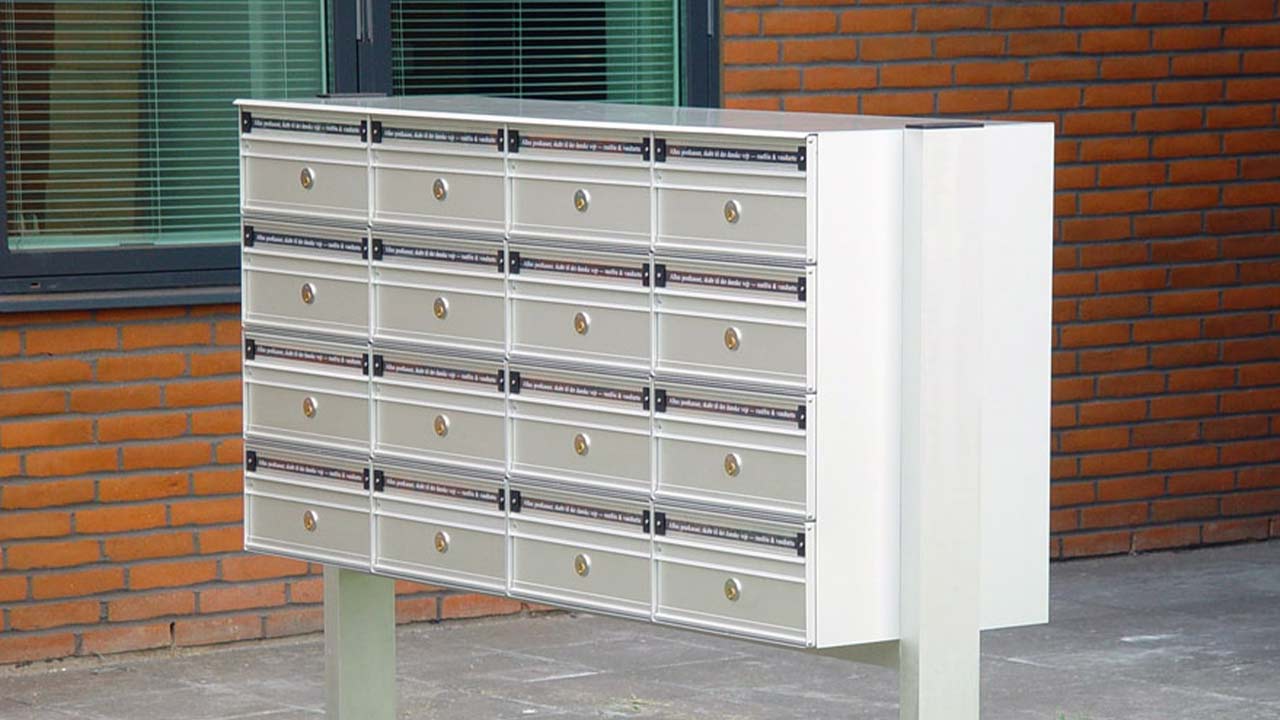 Allux PC1 postkasseanlæg