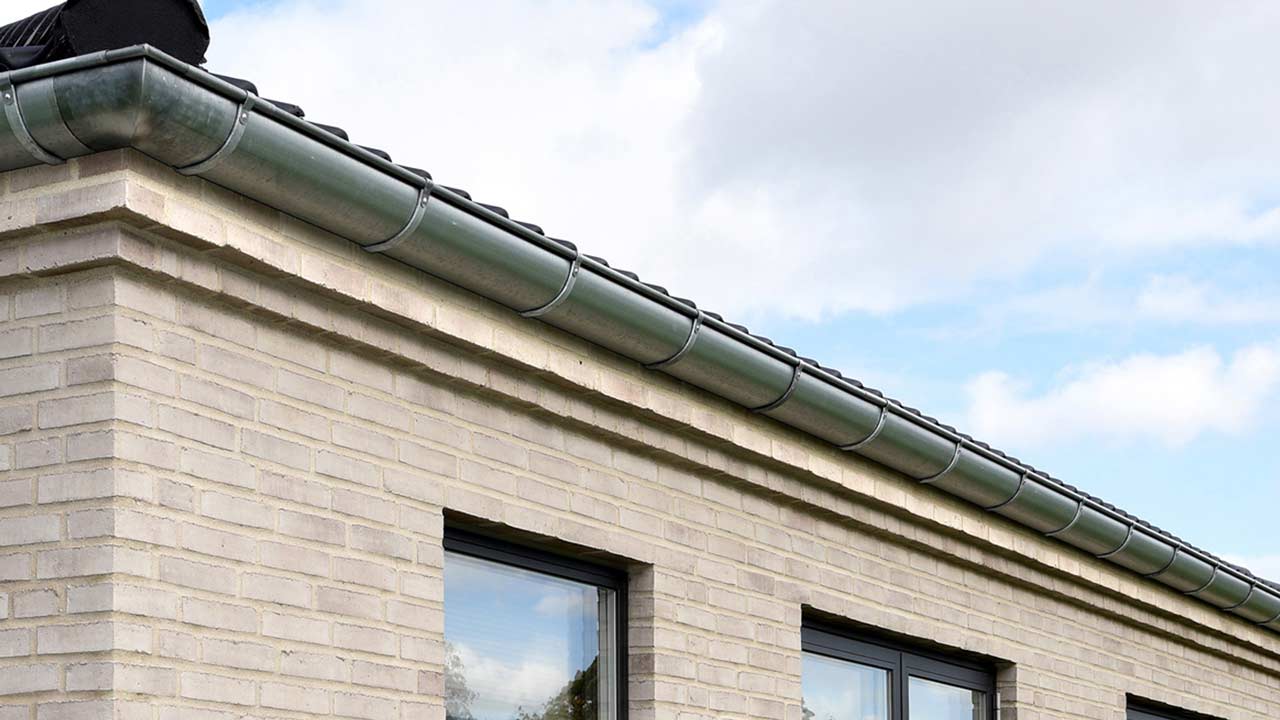 Plastmo Staalplus zink tagrender