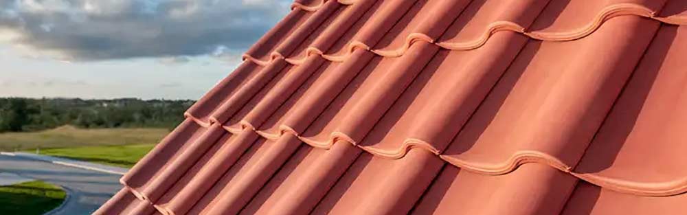 Klasssike røde Monier Tagsten