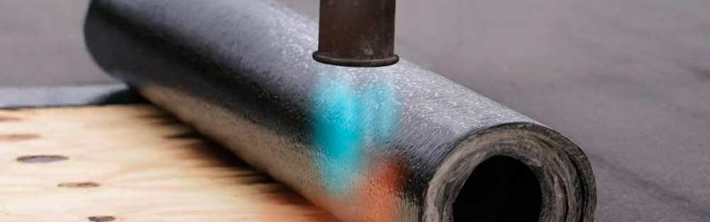 Adeso tagpap på krydsfinerplade