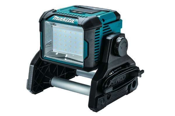 Lille LED arbejdslamper fra Makita