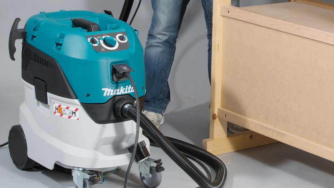 Makita M klasse st&oslash;vsuger med AWS