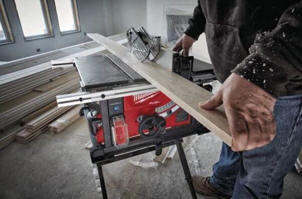 Milwaukee M18 Bordrundsav - 18V FTS210-0