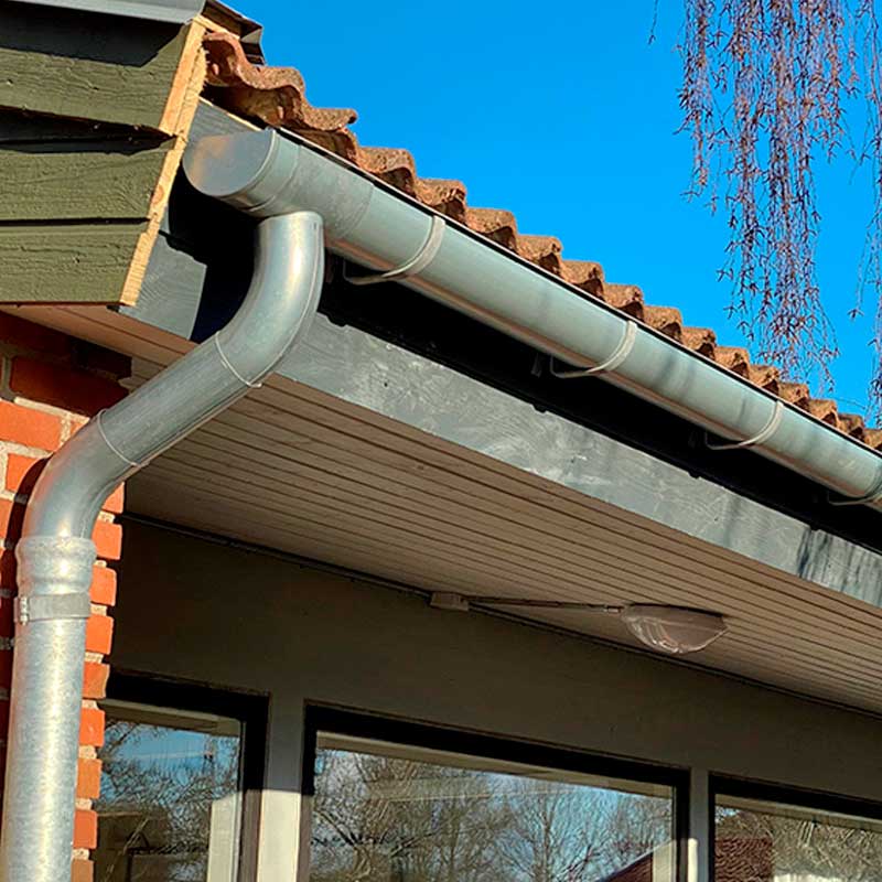 Plastmo tagrender fra Bygma