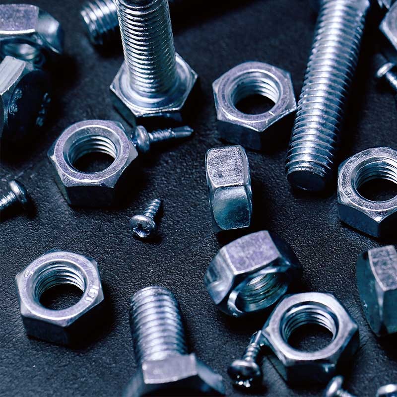 Bolte, skruer og beslag
