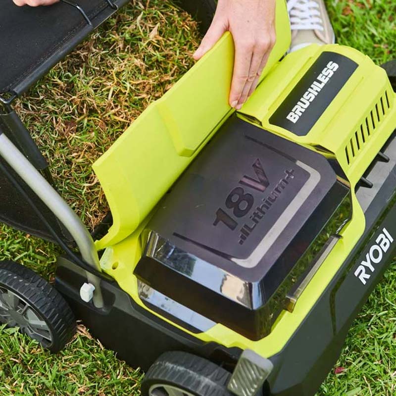 Find en plænelufter og mosfjerner