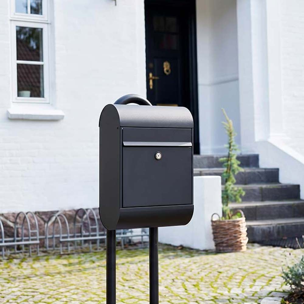 Postkassestandere fra Allux og Meta