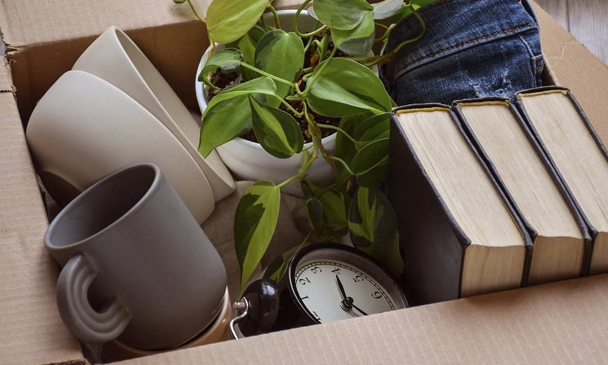 Dårligt pakket flyttekasse