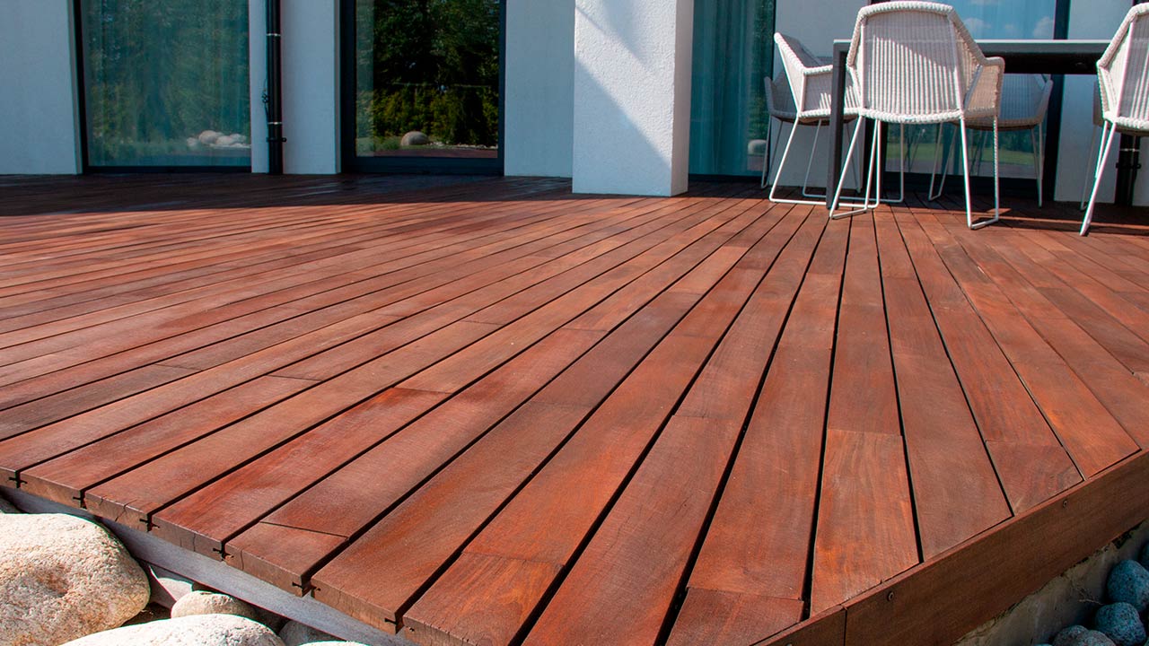 Terrasse med Pinotex terrasseolie