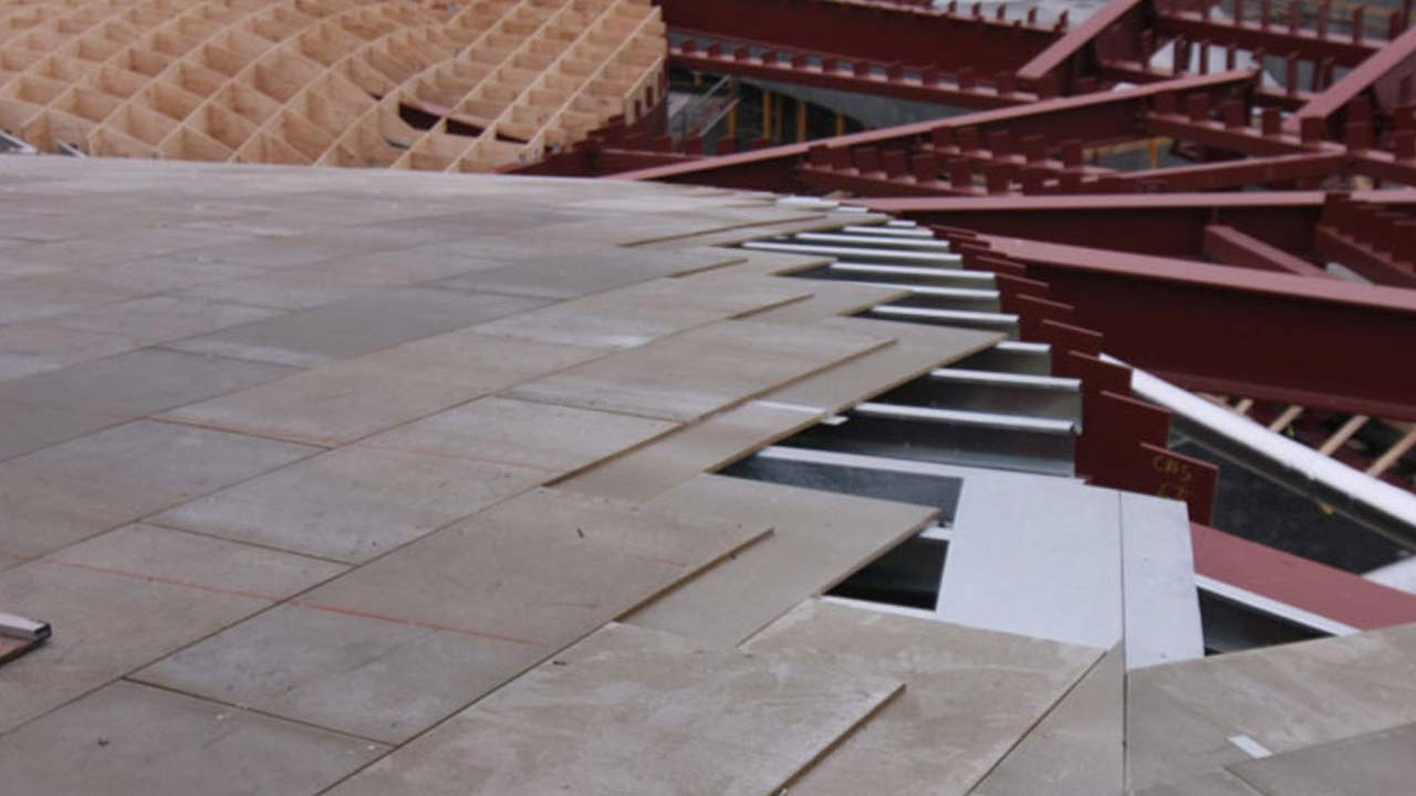 Cementsp&aring;nplade fra Amroc som tagunderlag