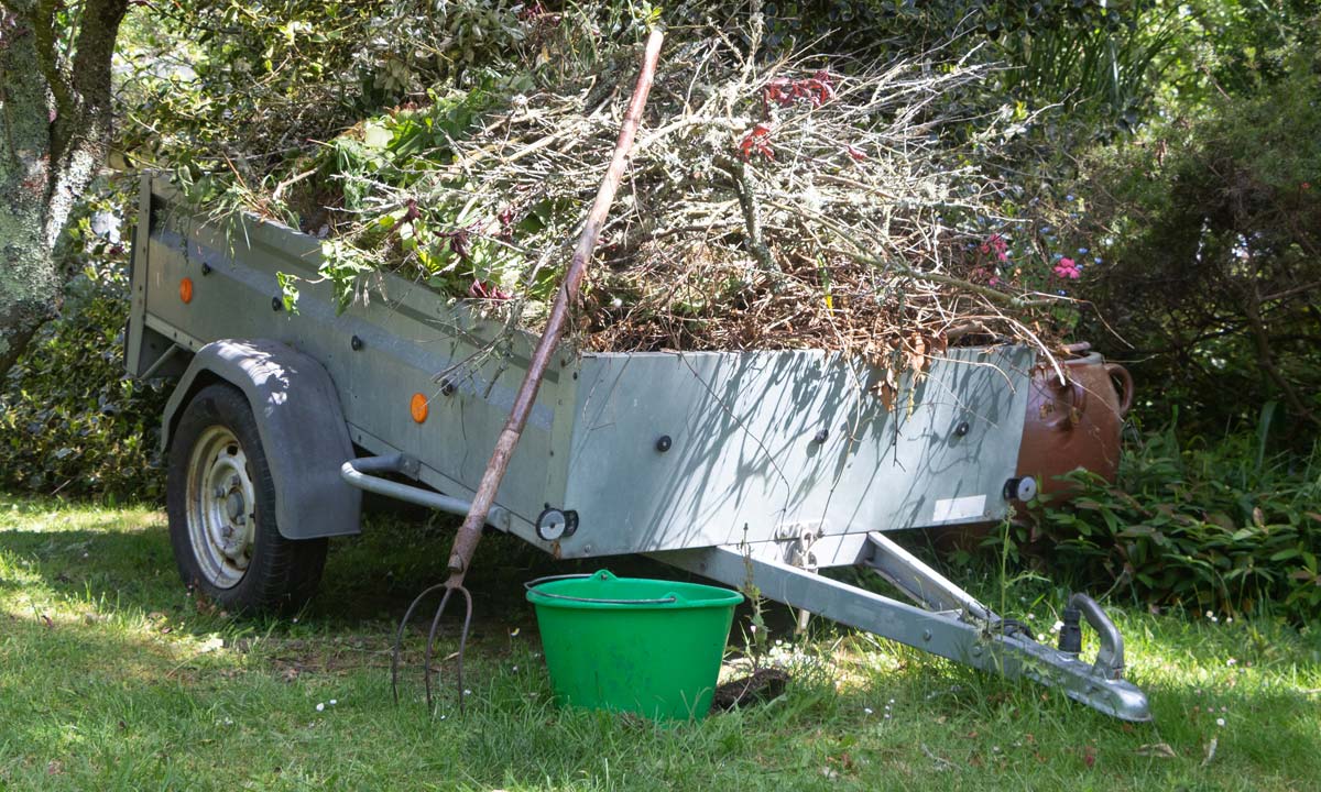 Trailer med haveaffald