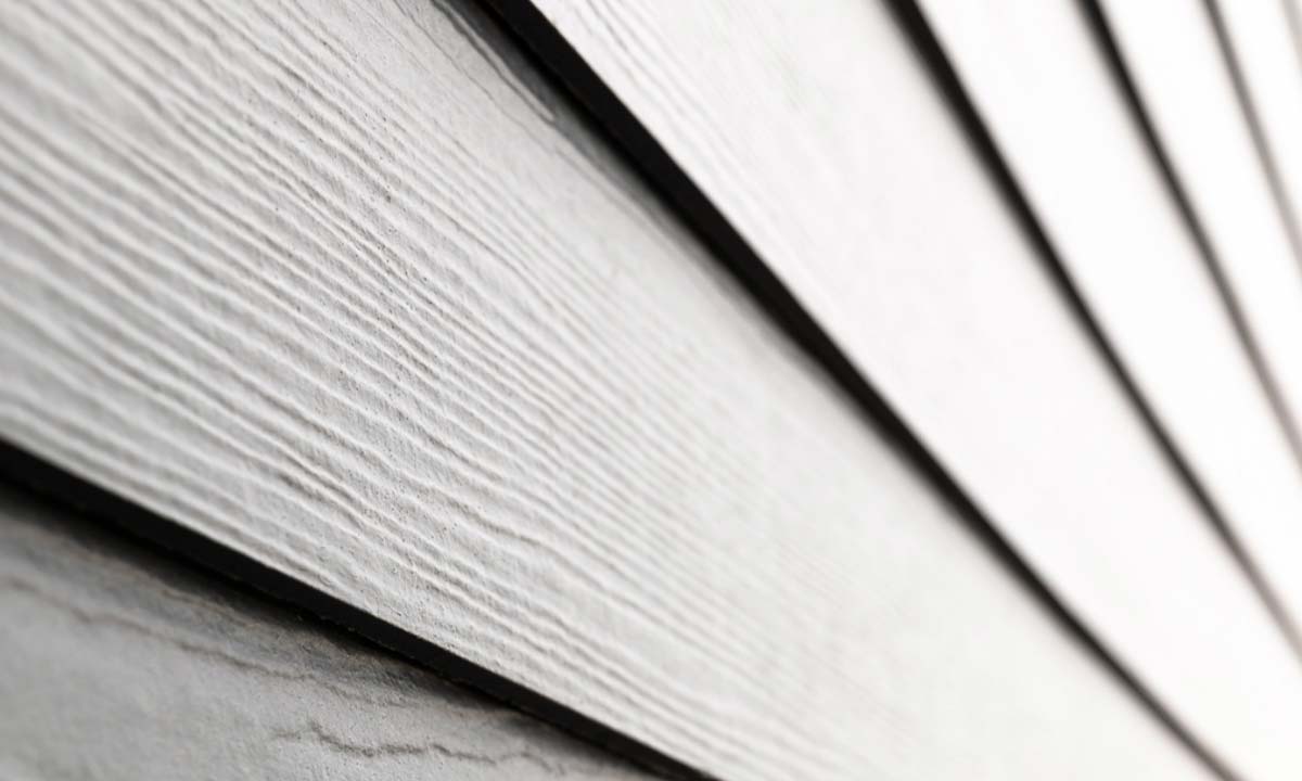 Sort Hardieplank med træstruktur