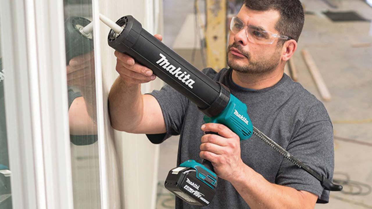 Makita elektriske fugepistol der fuger vinduer