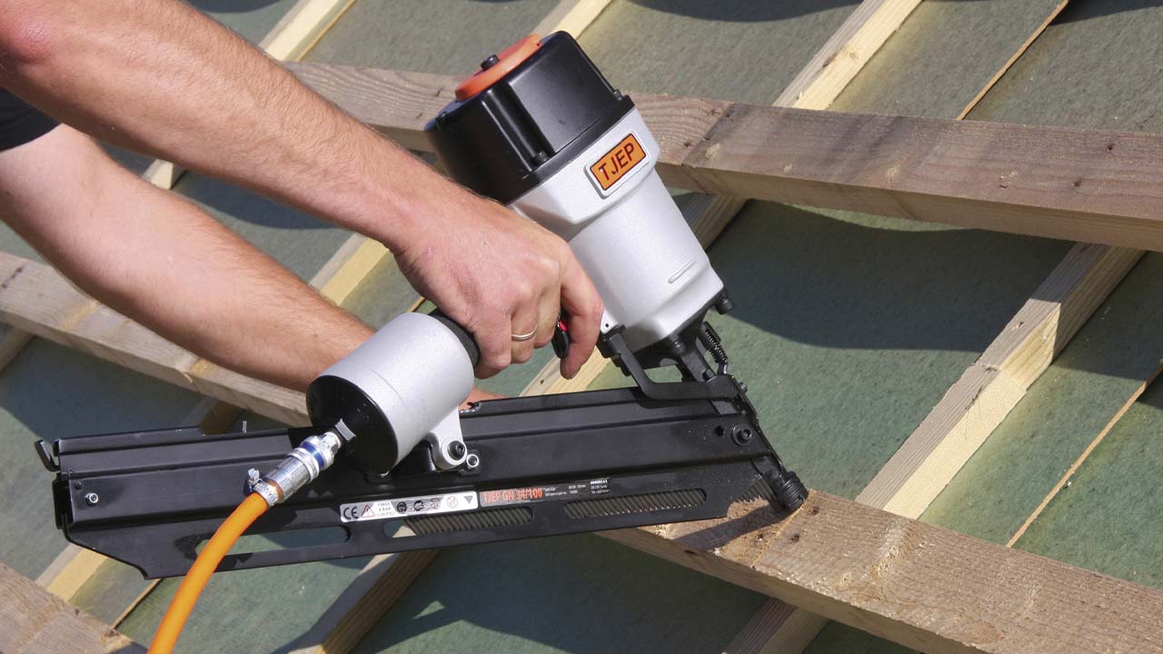 TJEP s&oslash;mpistol til sp&aelig;r og l&aelig;gter