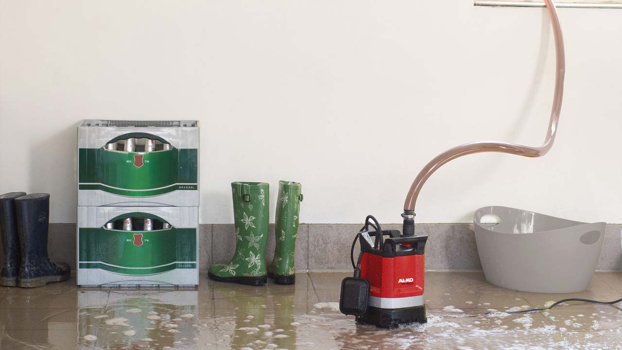 ALKO Dykpumpe i oversvømmet kælder